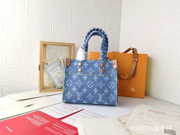 ルイヴィトンバッグ正面デザイン